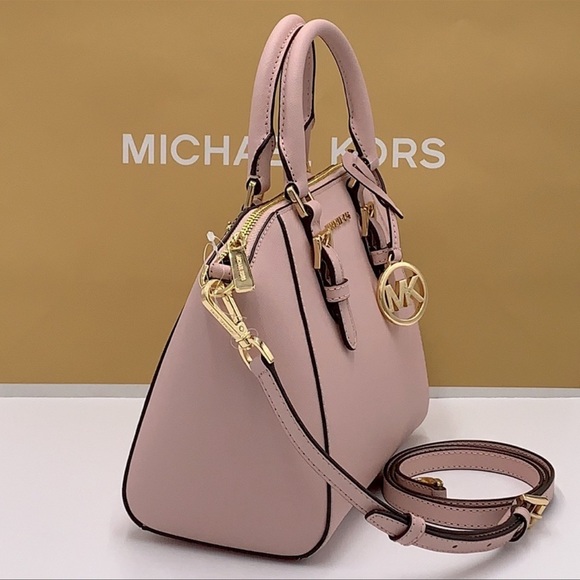 Michael Kors Ciara Medium Messenger Bag Crossbody Blossom 
Saffiano Leather - Picture 11 of 16